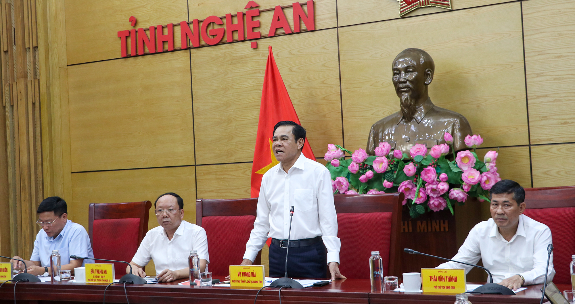 Anh-tin-bai